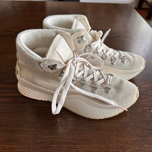 Sorel Women's Footwear Size Label